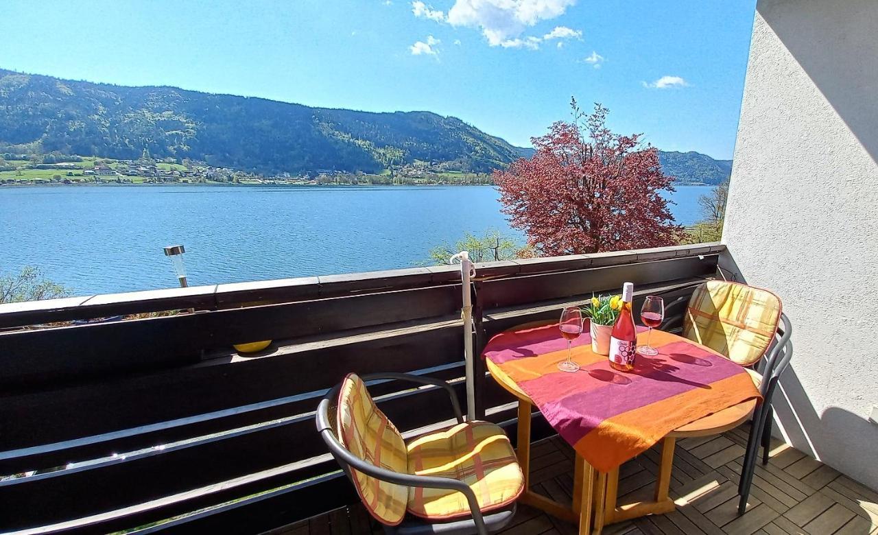 Anna Seeblick: Lakeside Retreat with Pool and Ski Access Bodensdorf Exterior photo