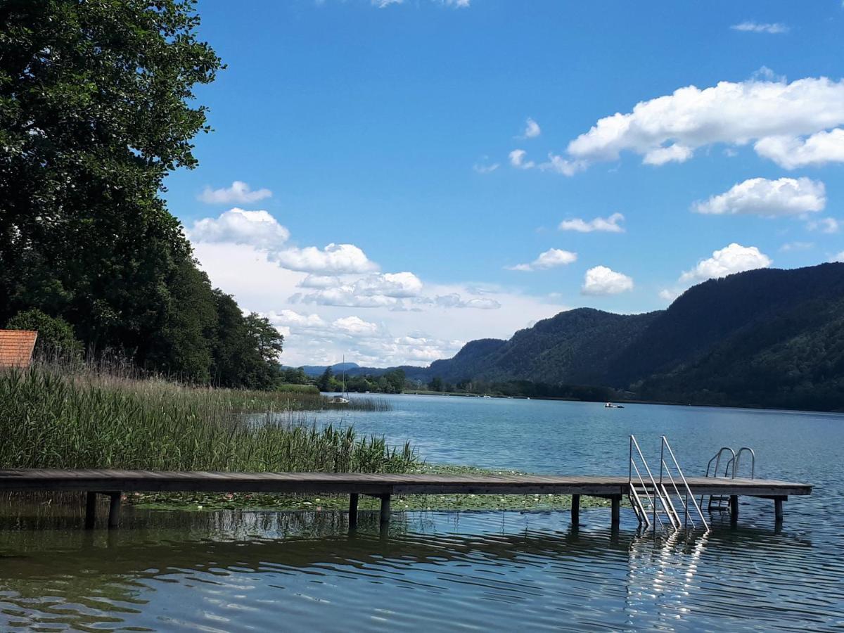 Anna Seeblick: Lakeside Retreat with Pool and Ski Access Bodensdorf Exterior photo